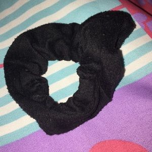Black Scrunchie !!